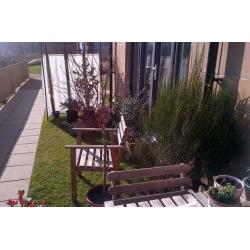 New Build One Bed with Private Garden for Two Bed with Garden