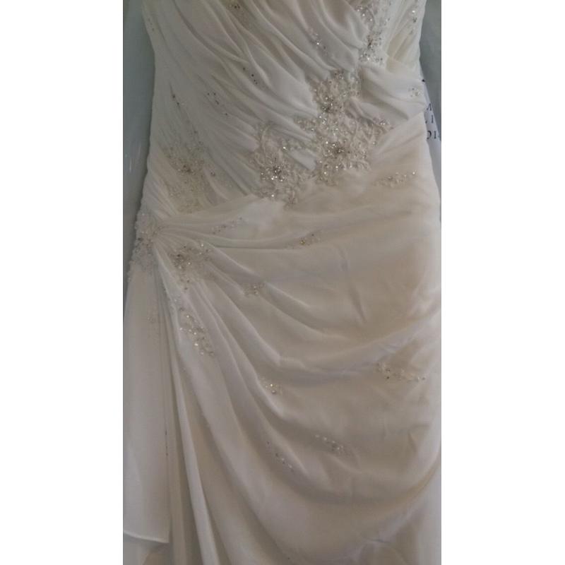 Margaret Lee bridal gown