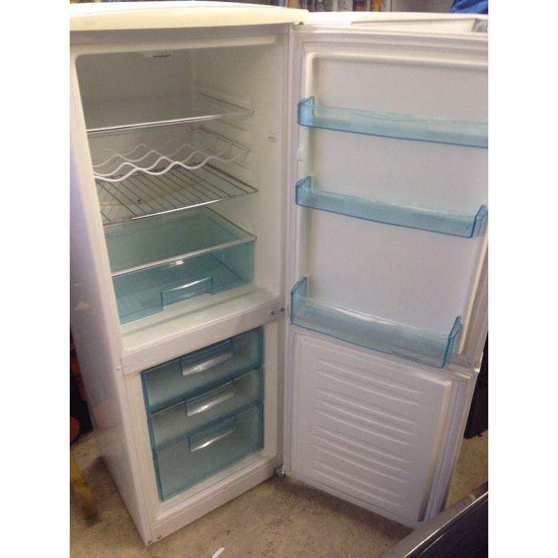 Swan A class fridge freezer