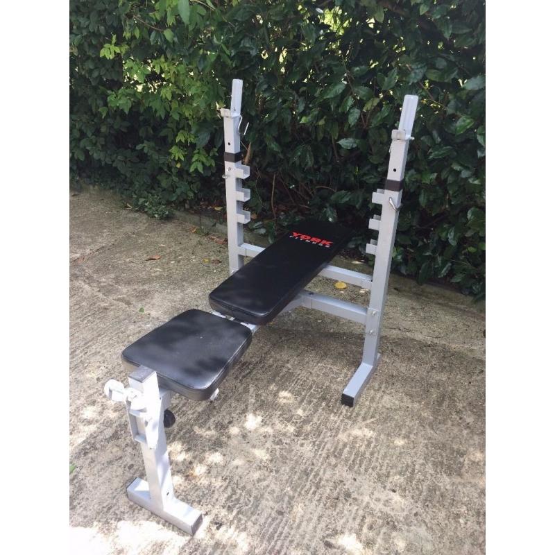 Weight bench/ incline