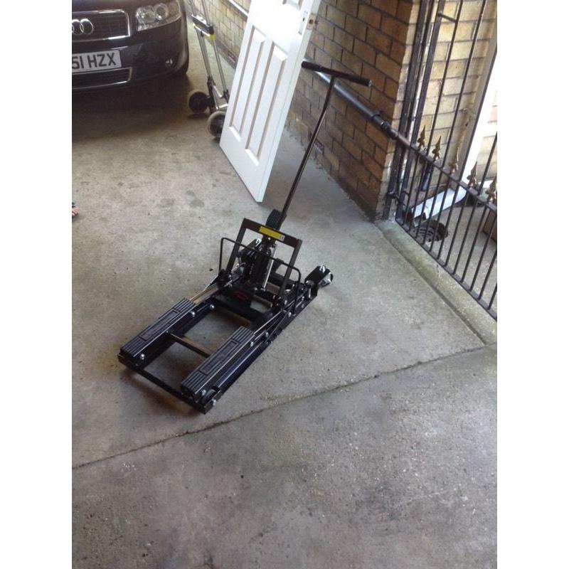 Motorcycle lift jack
