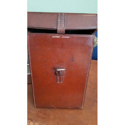 LATE VICTORIAN OFFICERS TIFFIN SET IN ORIGINAL LEATHER CASE RETAILED THROUGH ASPREYS LONDON