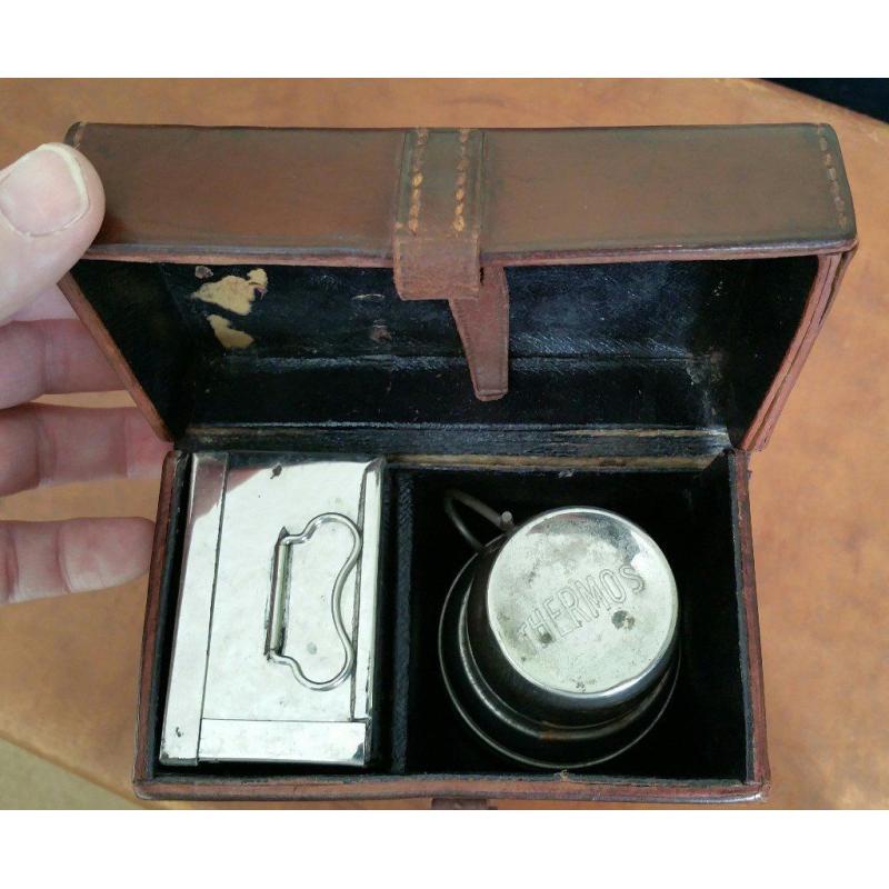 LATE VICTORIAN OFFICERS TIFFIN SET IN ORIGINAL LEATHER CASE RETAILED THROUGH ASPREYS LONDON