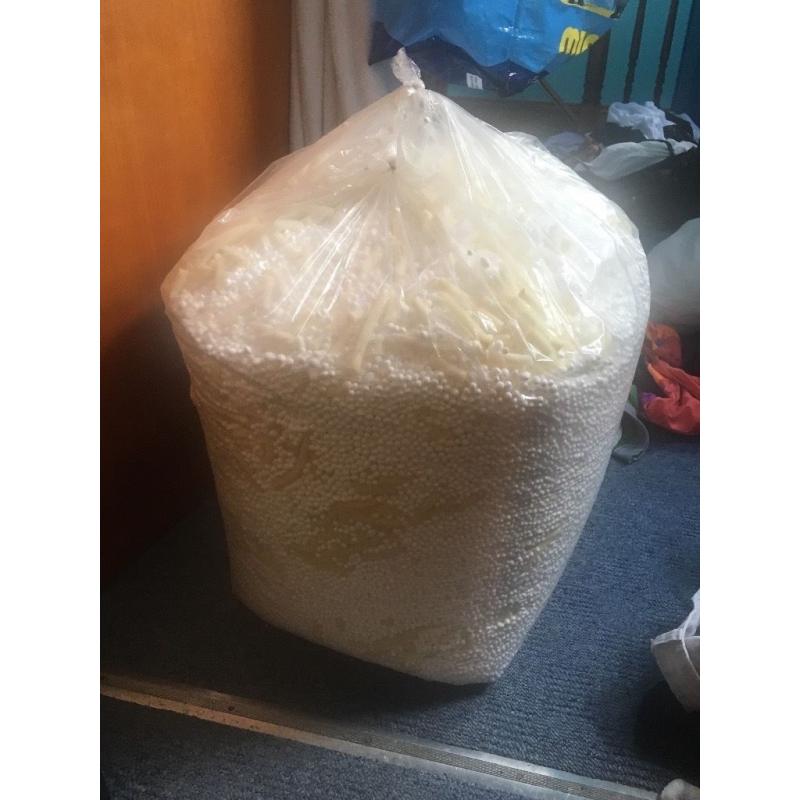 Polysterene balls for bean bags or packing boxes.4 large bags polystyrene balls free to good home!