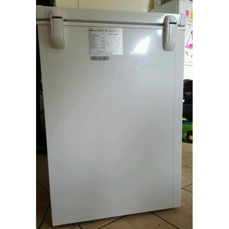 Chest freezer