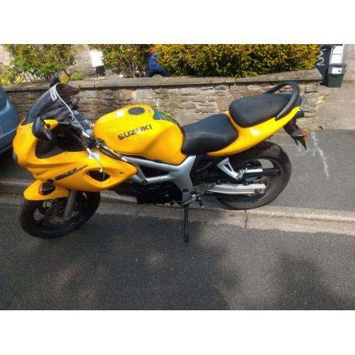 Suzuki SV650 SY Yellow 2000 model with bikini fairing 645cc sports bike good condition