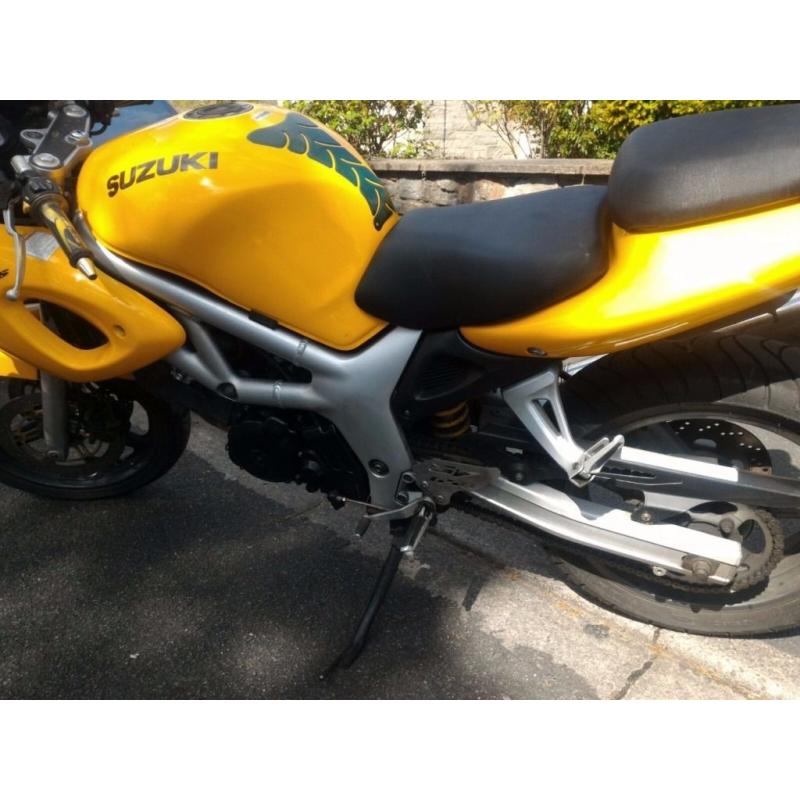 Suzuki SV650 SY Yellow 2000 model with bikini fairing 645cc sports bike good condition