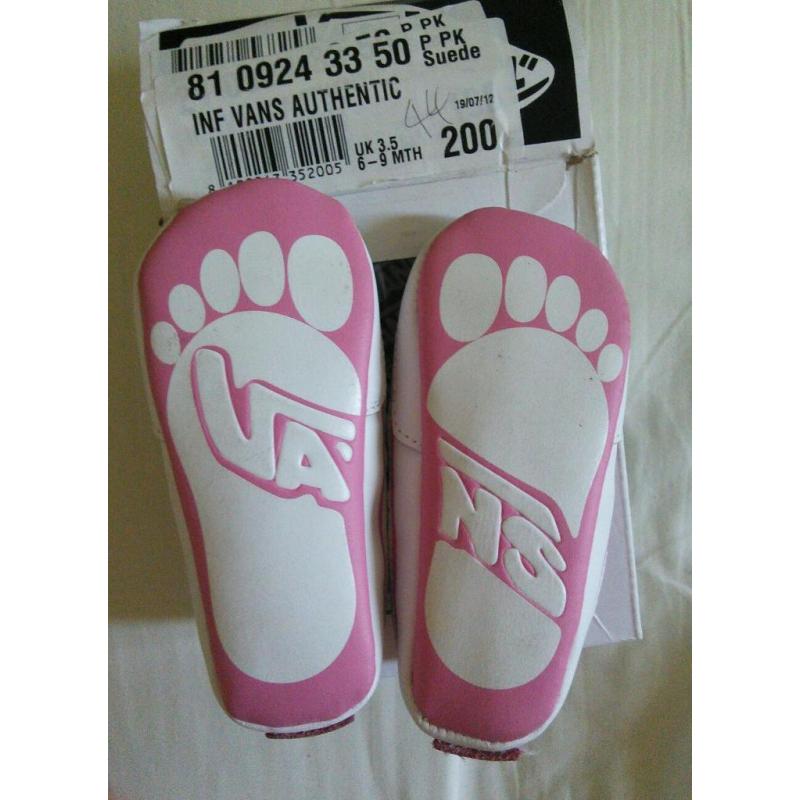 Baby Vans crib shoes