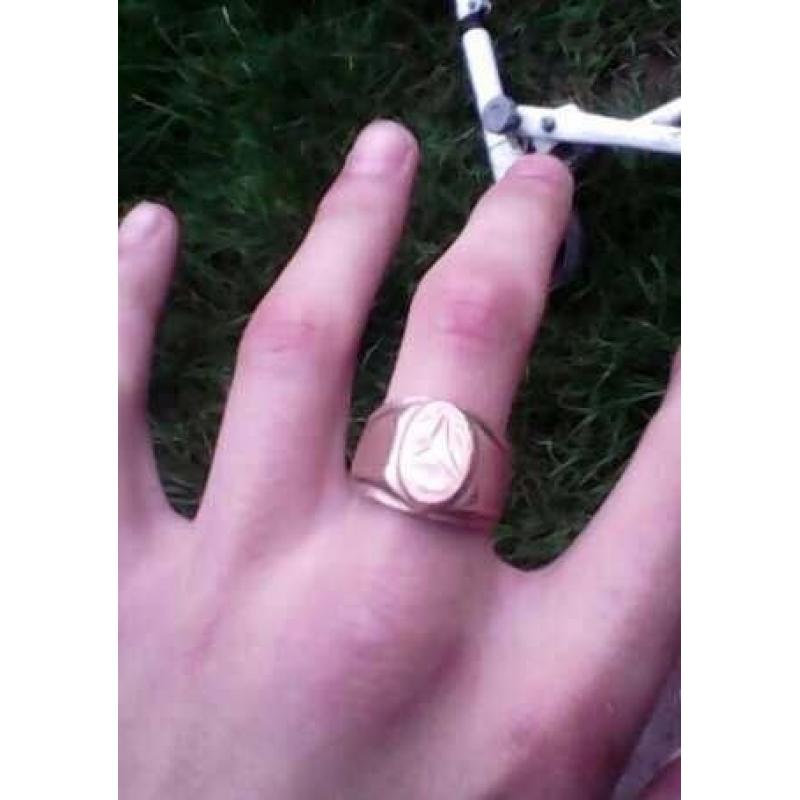 18ct 750 weight gold ring