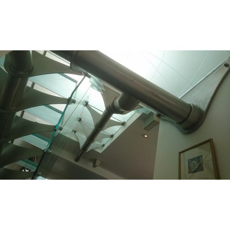 GLASS AND STAINLESS STEEL DESIGNER STAIRCASE
