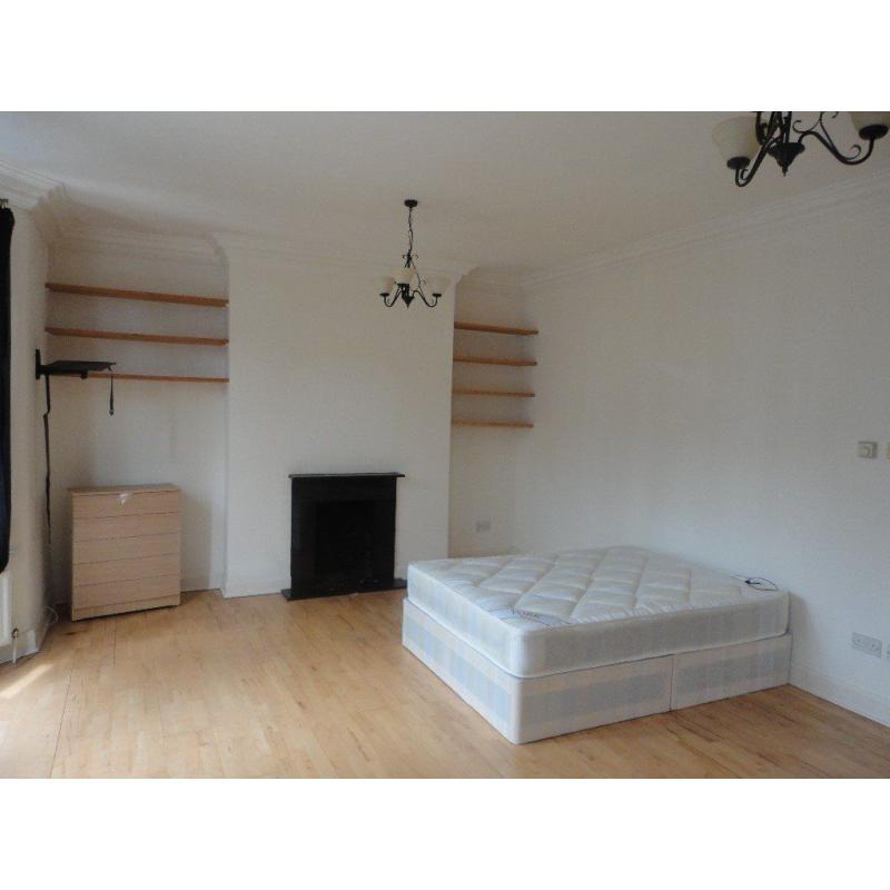 N. STUNNING 2 x Double rooms in the same flat. Kentish Town