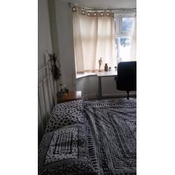 *URGENT* - BIG DOUBLE ROOM NEAR CRICKLEWOOD TO RENT!