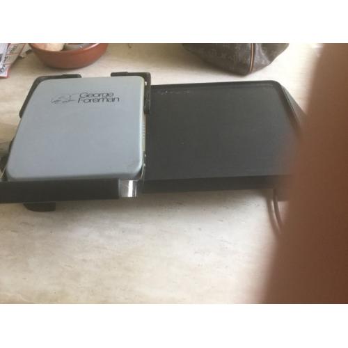 George Foreman grill with hot plate for toasting