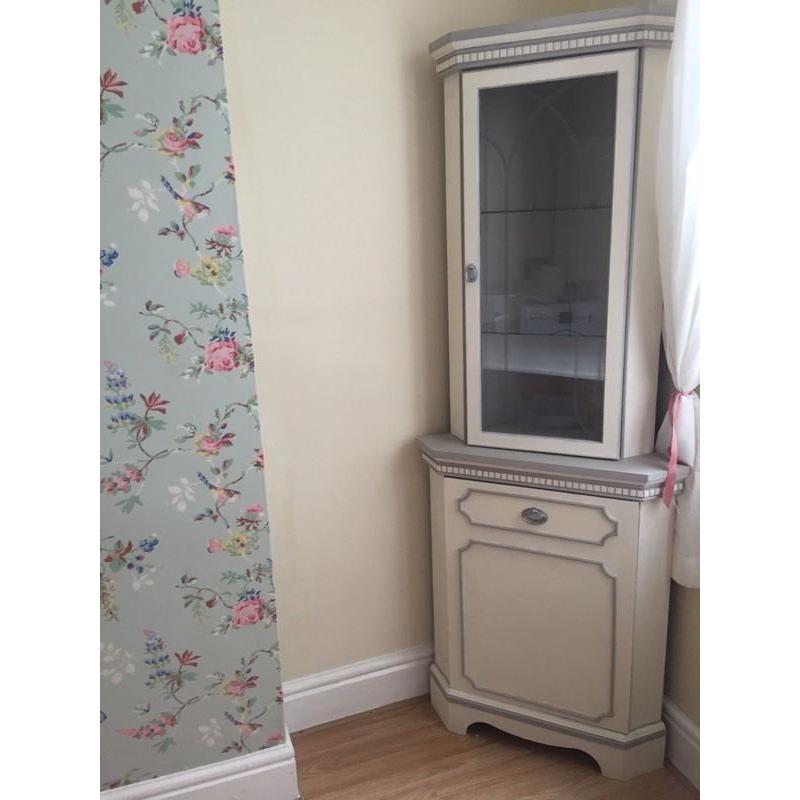 Shabby Chic Corner unit Annie Sloan