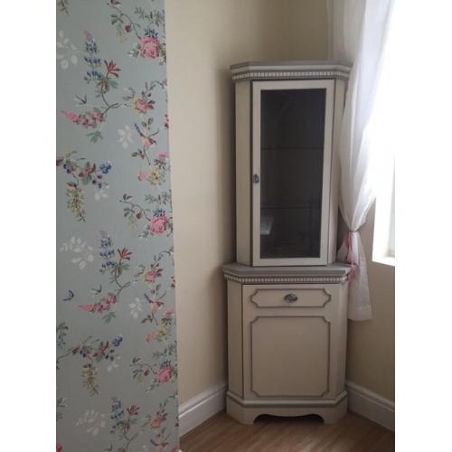 Shabby Chic Corner unit Annie Sloan