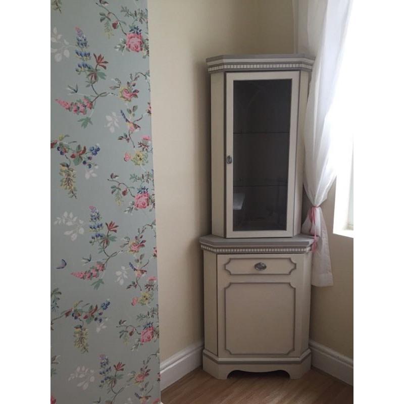 Shabby Chic Corner unit Annie Sloan