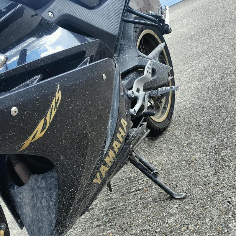 Yamaha yzf r125