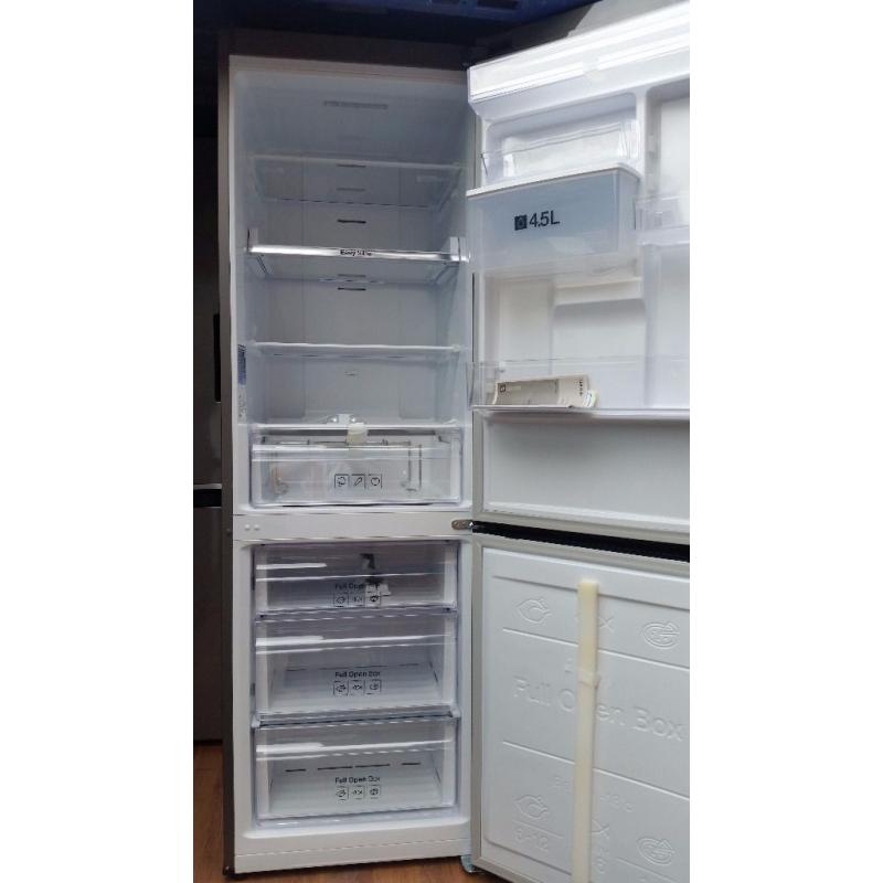 SAMSUNG RB31FDRNDSA/EU Fridge Freezer A+ Frost free - BRAND NEW