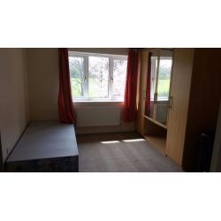 All inc DOUBLE ROOM Beckton Park 3 min to stn