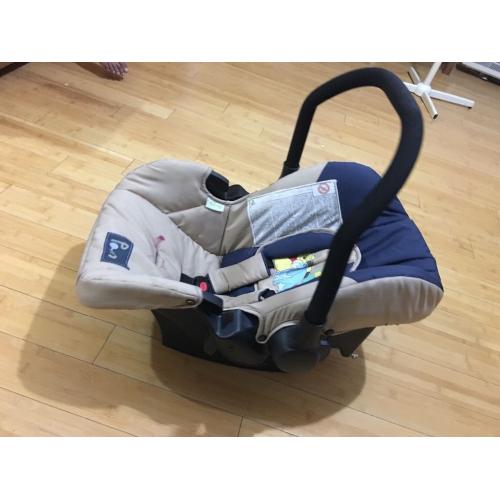 Baby triller/ car seat