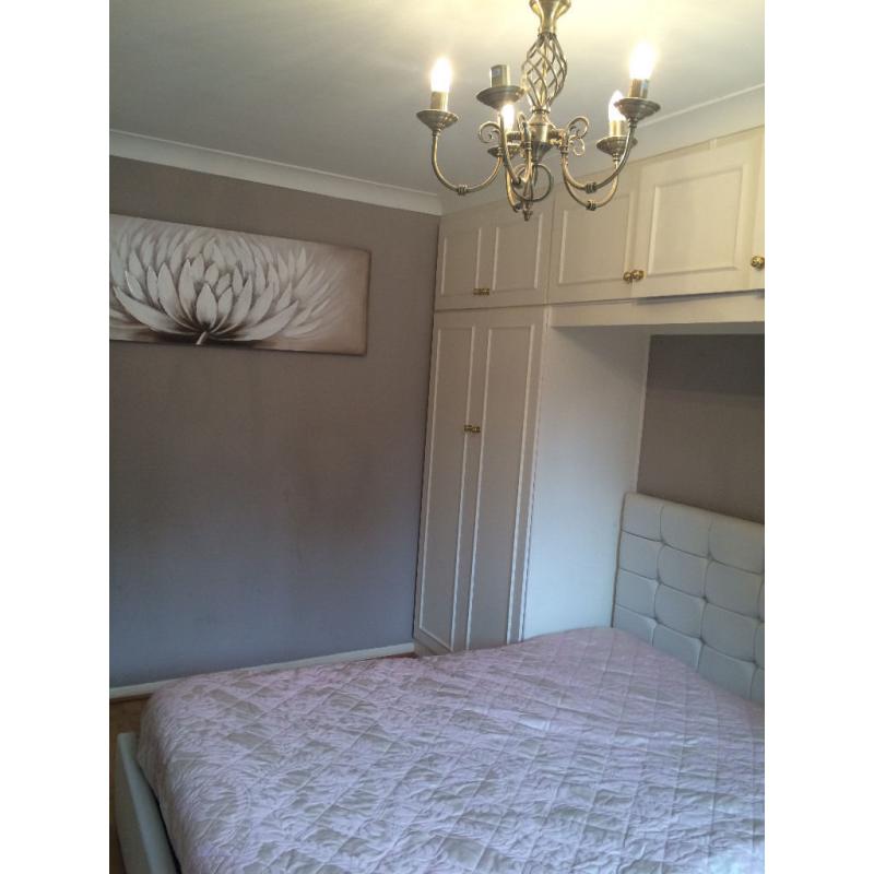 Beautiful House Located In Arnos Grove, Large Double Room, Garden & Patio, Fibre Optic Broadband