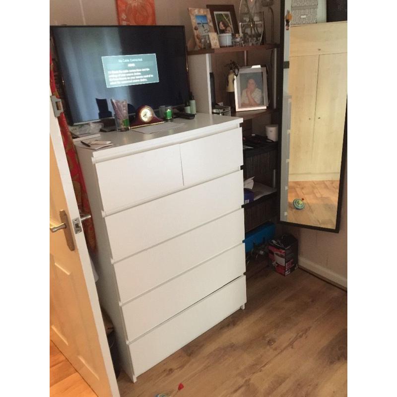 ONE SINGLE AND TWO DOUBLE ROOMS TO LET IN DAGENHAM