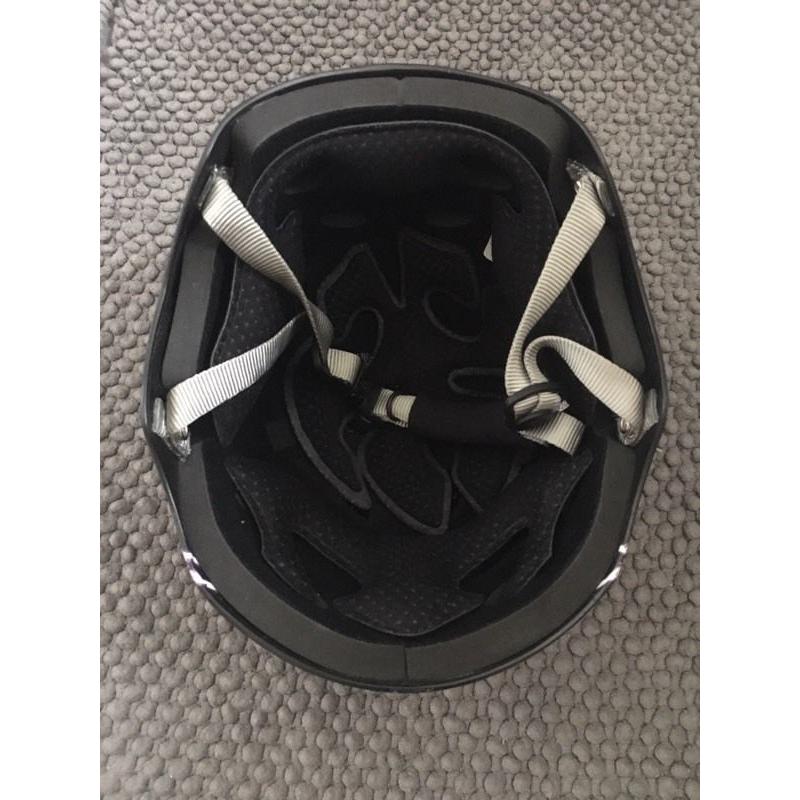 Skater helmet new