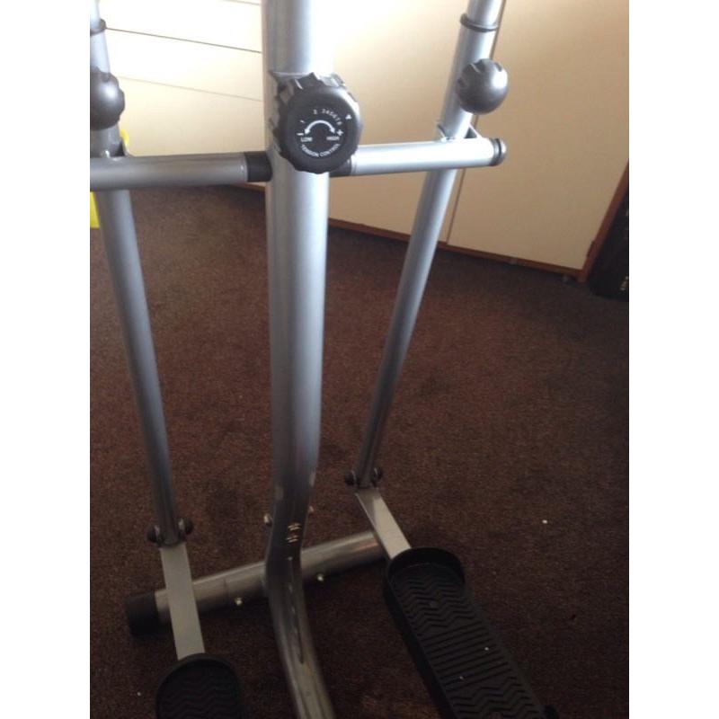 Cross trainer
