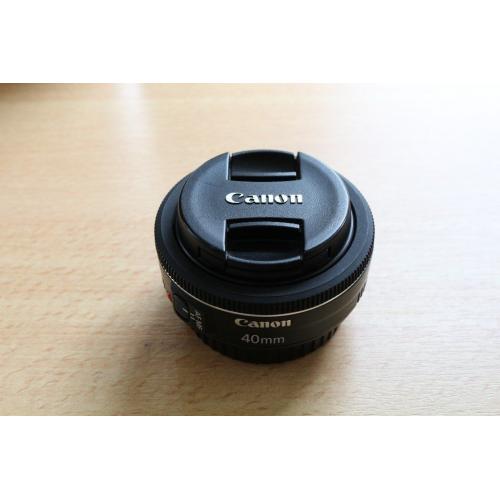 Canon 40mm f/2.8 stm pancake lens