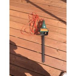 black and decker hedge trimmer
