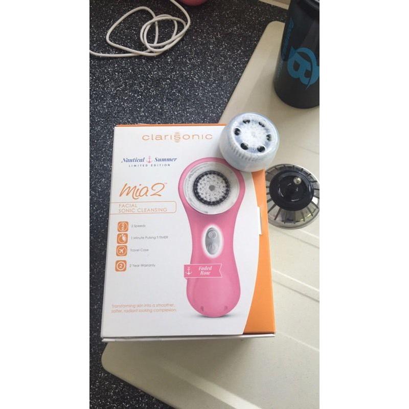 Clarisonic facebrush