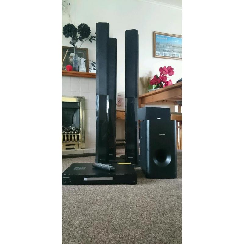 Surround sound system