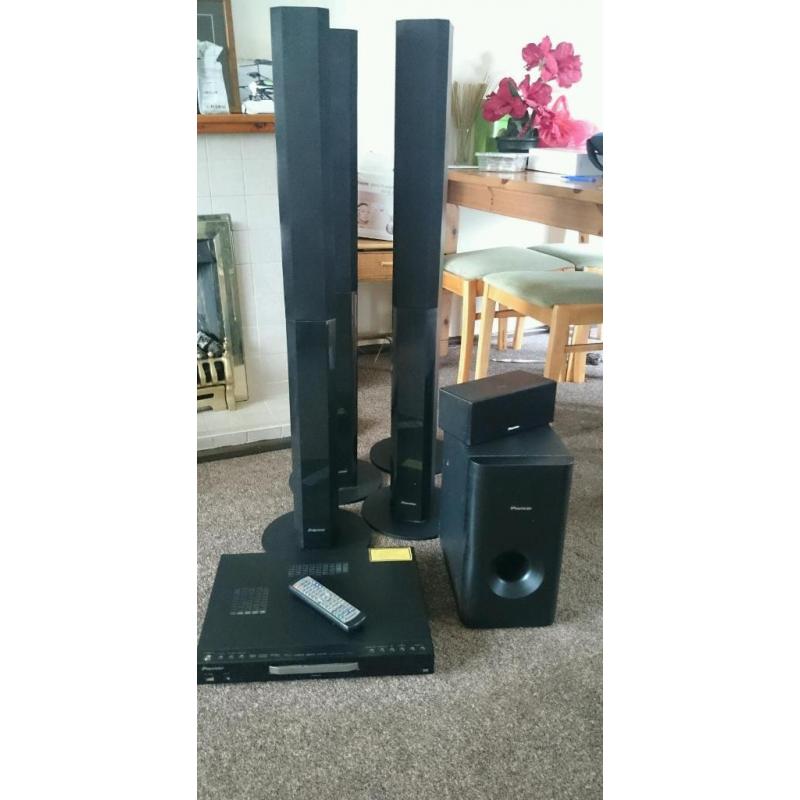Surround sound system