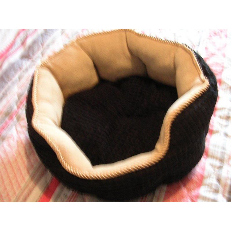 NEW CAT BED