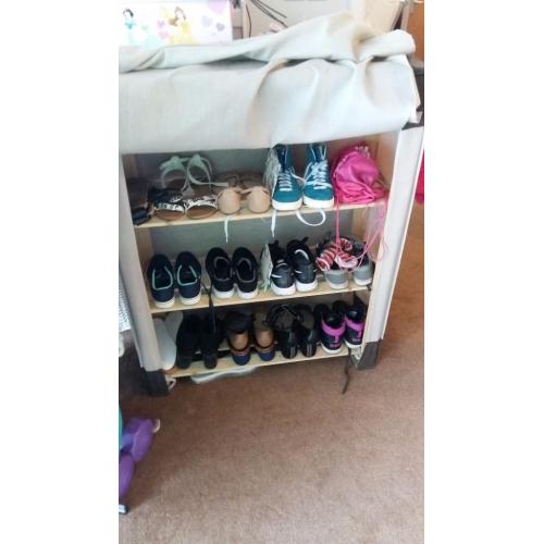 Shoe cupboard