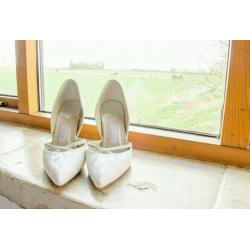 Wedding shoes size 4