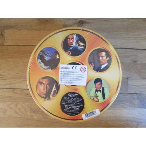 James Bond. Reel To Reel Picture Show 007 Movie Trivia Game. New and sealed by Daisyreel Productions