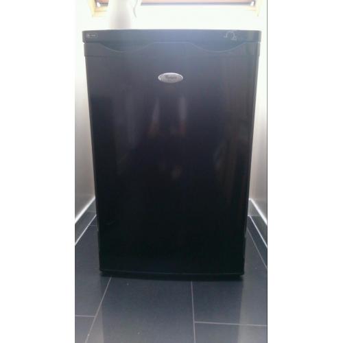 Under cupboard fridge and freezer