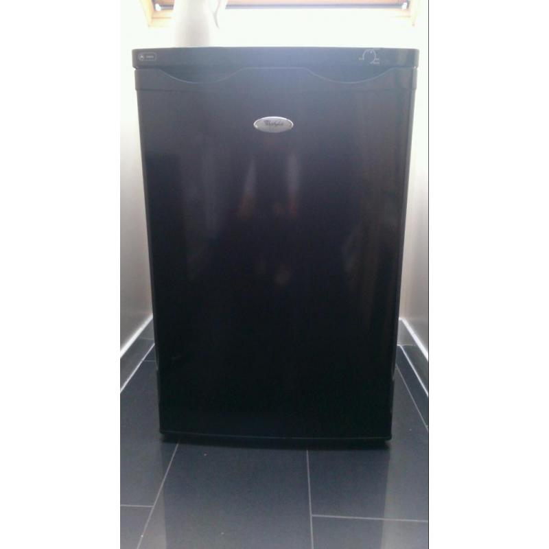 Under cupboard fridge and freezer