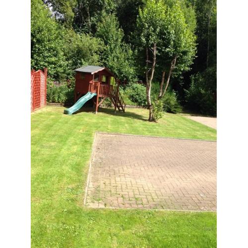 Garden services/Garden maintenance/ grass cuts/Fencing and decking/ power washing