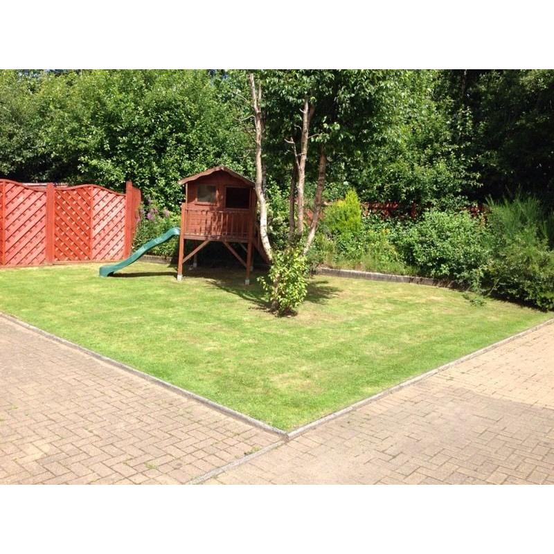 Garden services/Garden maintenance/ grass cuts/Fencing and decking/ power washing