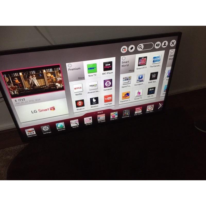 Lg 50 inch smart tv built wifi fully HD with built free-view (( no stand )) come with wall mount