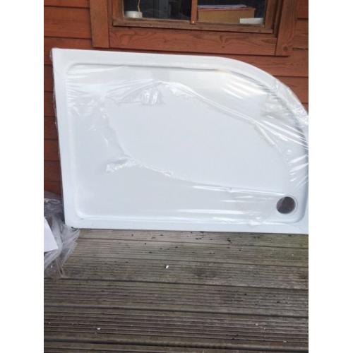Brand new 1200x800 off set quadrant left hand shower tray