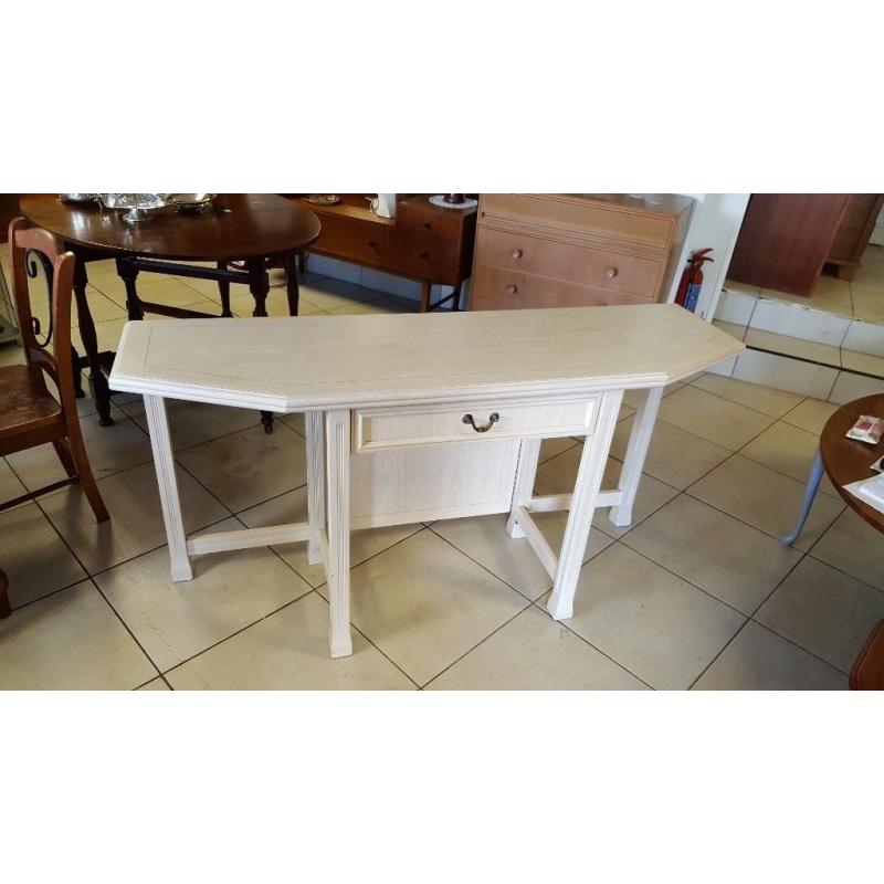 G plan Foldable Dinning Table in Great Condition