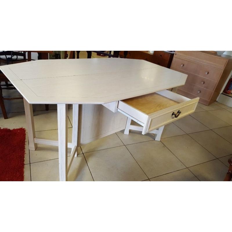 G plan Foldable Dinning Table in Great Condition