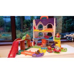 Vtech Toot Toot Friends Discovery House with extra characters