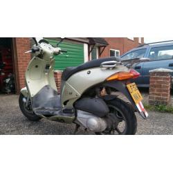 2002 Honda NES125-Y Scooter/Moped