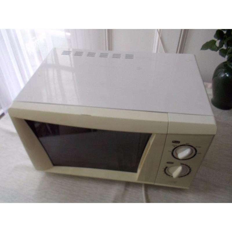 Microwave for sale. good condition