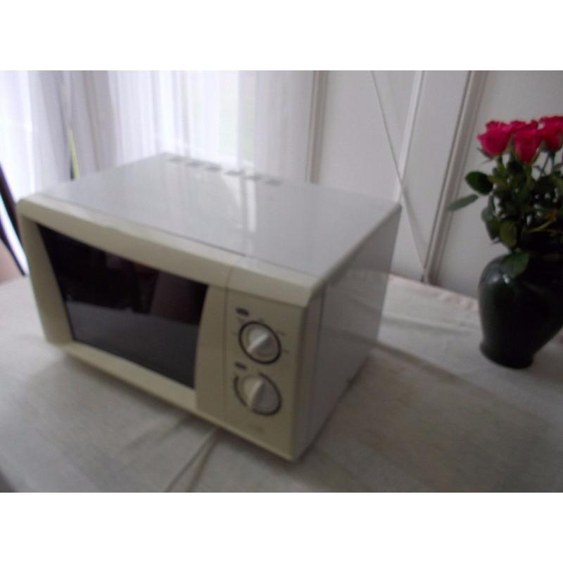 Microwave for sale. good condition