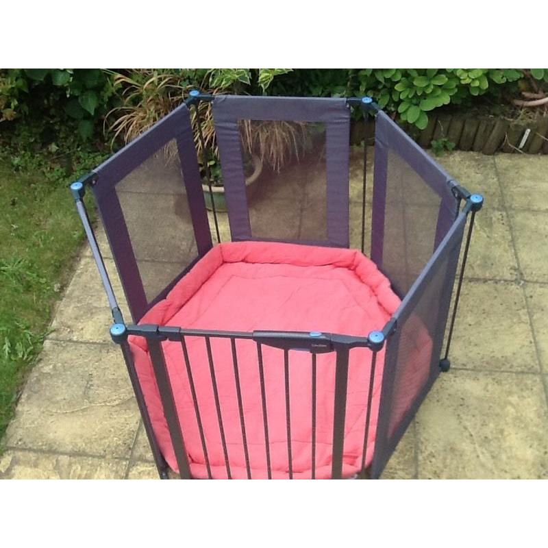 Lindam play pen